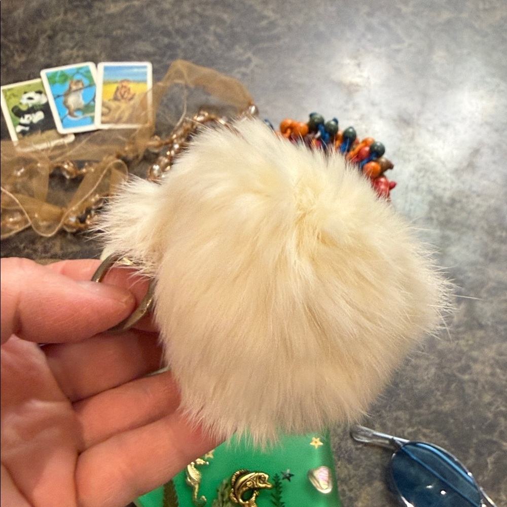 Vintage 1970s Resin Art Coaster Child Sunglasses Beaded Scrunchie Fur Bunny - Picture 8 of 9